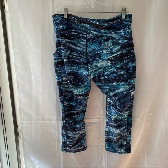 Lululemon‎ Speed Up Crop 21" Shorelines Multi Blue size 12 W6AO8S - Picture 7 of 10